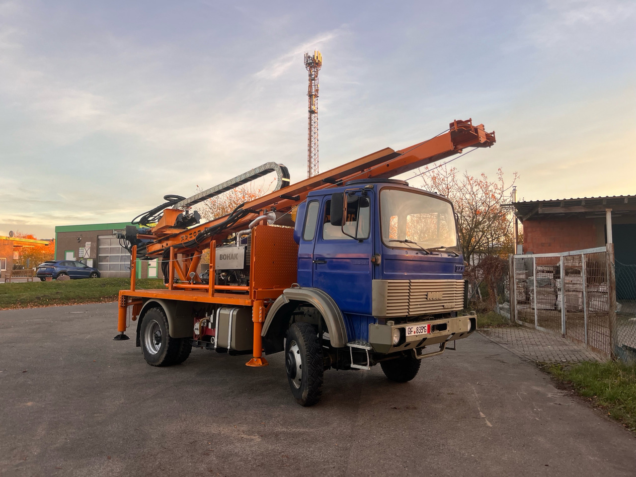 Bohak KL 200 Drilling Rig, Iveco 4x4 - Platforma za bušenje: slika Bohak KL 200 Drilling Rig, Iveco 4x4 - Platforma za bušenje Bohak KL 200 Drilling Rig, Iveco 4x4 - Platforma za bušenje: slika Bohak KL 200 Drilling Rig, Iveco 4x4 - Platforma za bušenje