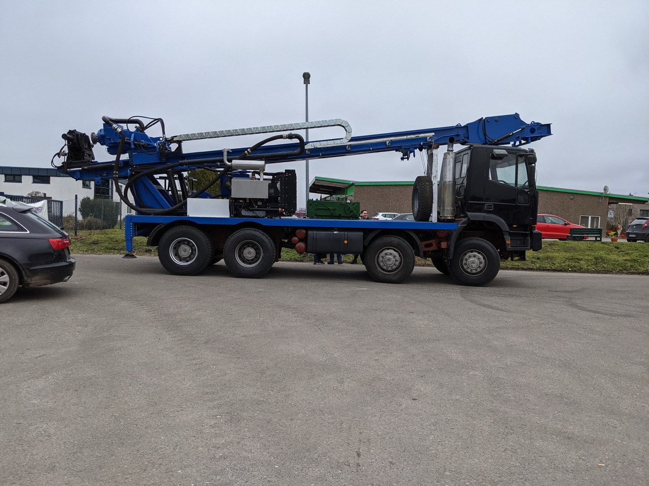 Bohak KL900 - Platforma za bušenje: slika Bohak KL900 - Platforma za bušenje Bohak KL900 - Platforma za bušenje: slika Bohak KL900 - Platforma za bušenje