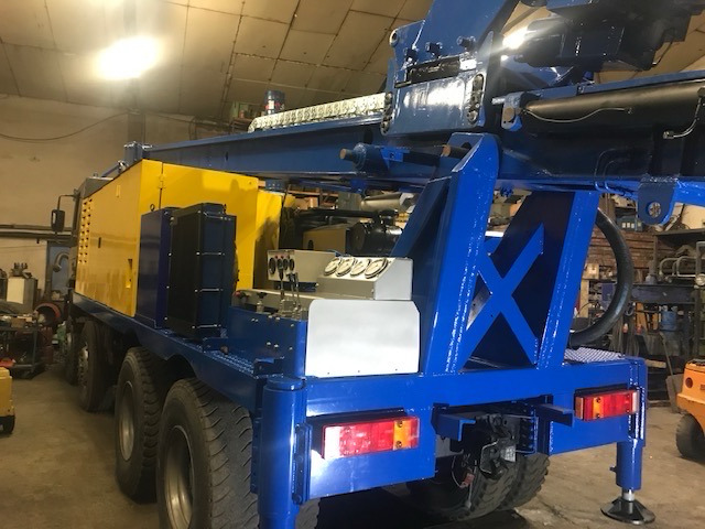 Bohak KL900 - Platforma za bušenje: slika Bohak KL900 - Platforma za bušenje Bohak KL900 - Platforma za bušenje: slika Bohak KL900 - Platforma za bušenje