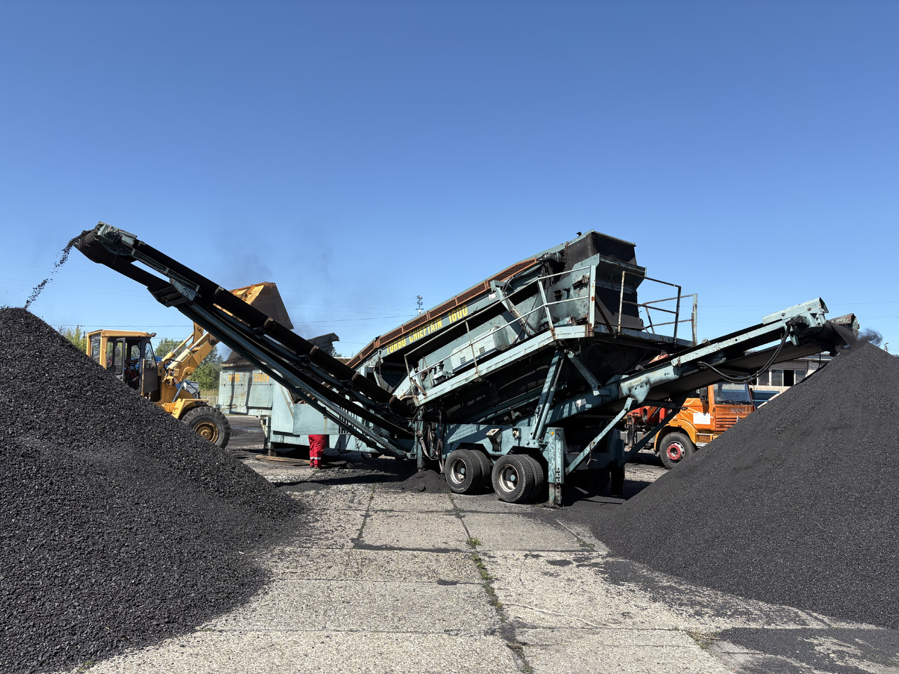 POWERSCREEN Turbo Chieftain 1600 - Screener: slika POWERSCREEN Turbo Chieftain 1600 - Screener POWERSCREEN Turbo Chieftain 1600 - Screener: slika POWERSCREEN Turbo Chieftain 1600 - Screener