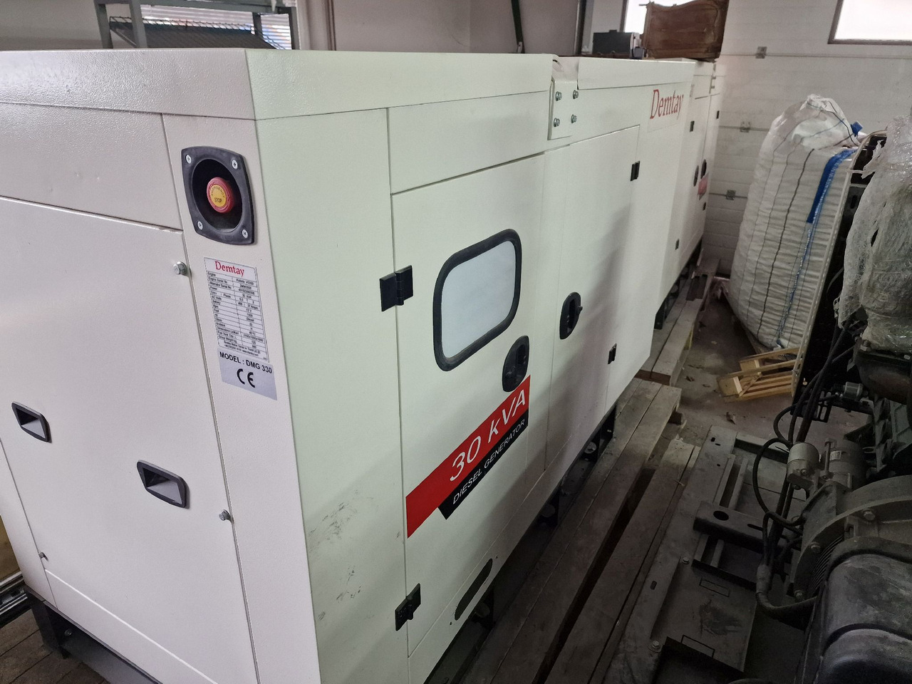 Kubota V3300 DMG 330 - Oprema za radionice: slika Kubota V3300 DMG 330 - Oprema za radionice Kubota V3300 DMG 330 - Oprema za radionice: slika Kubota V3300 DMG 330 - Oprema za radionice