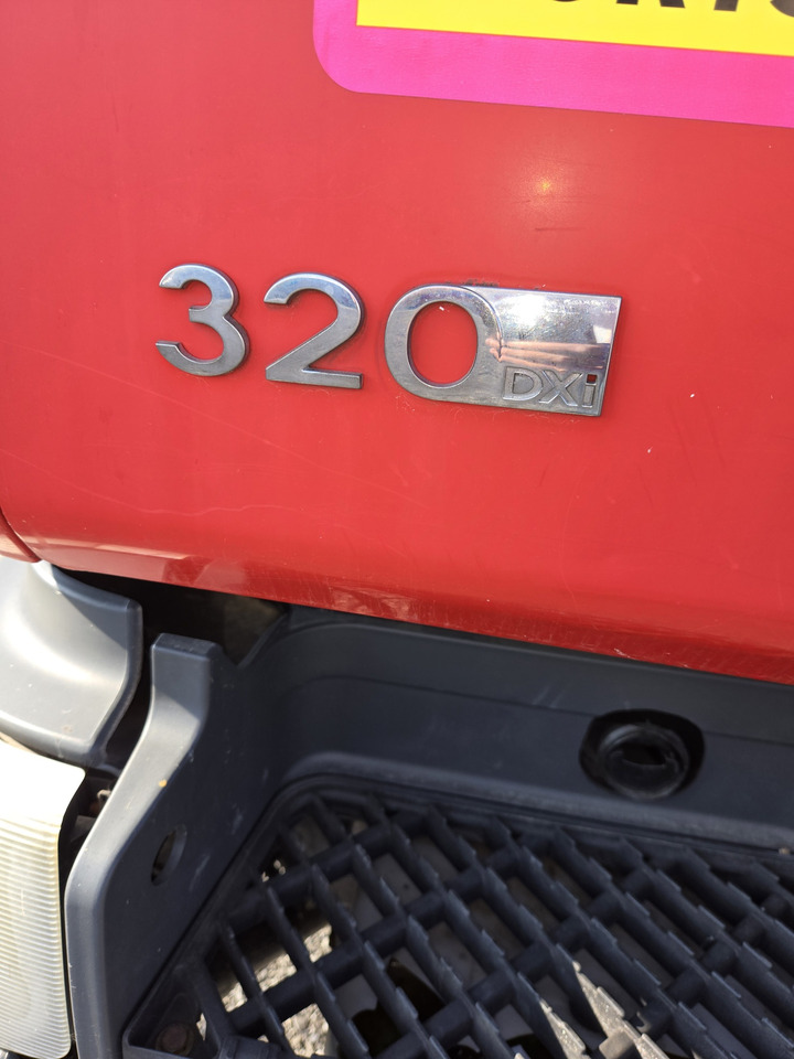 Renault 320DXI - Transporter kontejnera/ Kamion s izmjenjivim sanducima: slika Renault 320DXI - Transporter kontejnera/ Kamion s izmjenjivim sanducima Renault 320DXI - Transporter kontejnera/ Kamion s izmjenjivim sanducima: slika Renault 320DXI - Transporter kontejnera/ Kamion s izmjenjivim sanducima