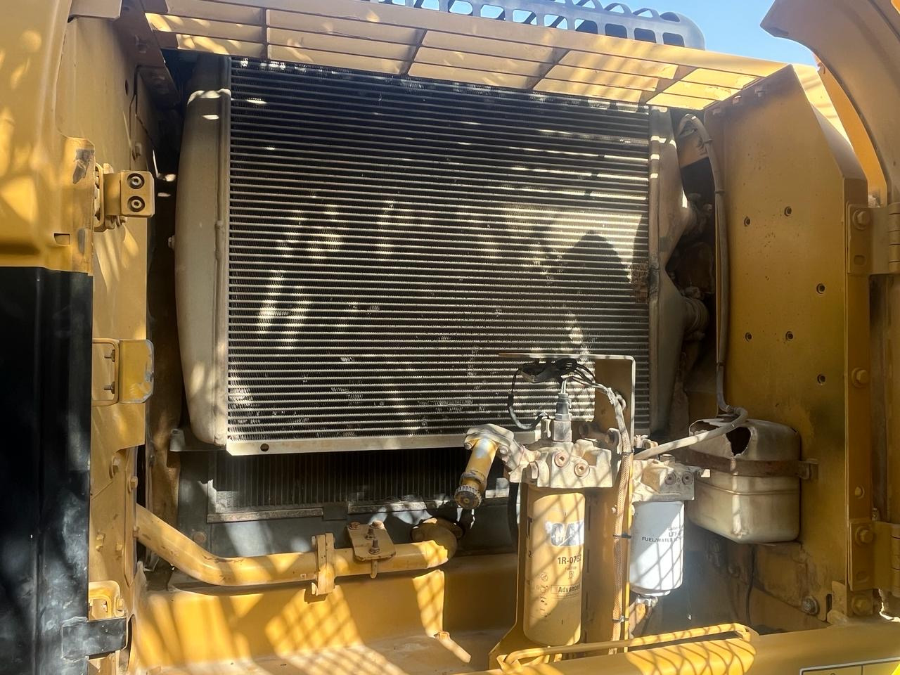 CATERPILLAR 325DL - Bager gusjeničar: slika CATERPILLAR 325DL - Bager gusjeničar CATERPILLAR 325DL - Bager gusjeničar: slika CATERPILLAR 325DL - Bager gusjeničar