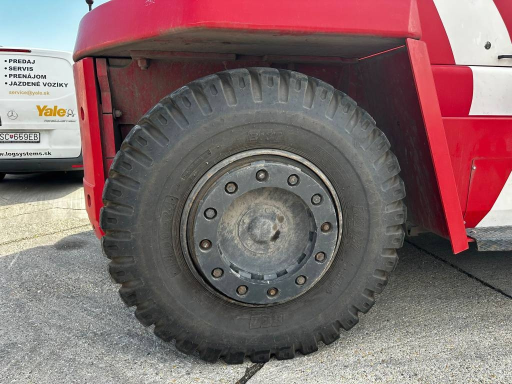 Kalmar DCD 200-12 LB - Diesel viličar: slika Kalmar DCD 200-12 LB - Diesel viličar Kalmar DCD 200-12 LB - Diesel viličar: slika Kalmar DCD 200-12 LB - Diesel viličar