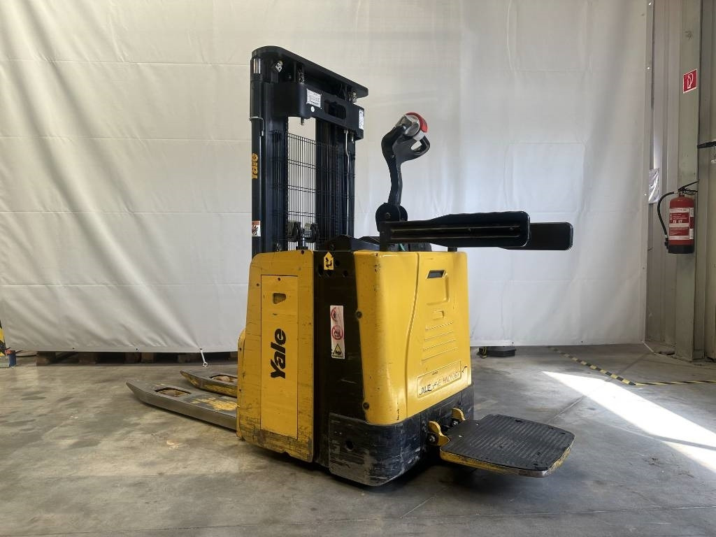 Yale ms15 - Slagač stoga: slika Yale ms15 - Slagač stoga Yale ms15 - Slagač stoga: slika Yale ms15 - Slagač stoga