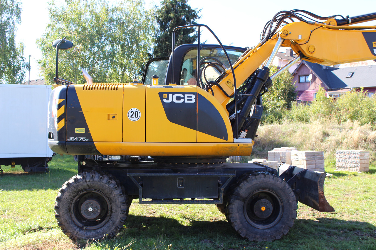 JCB JS 175 W Mobilbagger 18 to. Schnellwechsler - Bager na kotačima: slika JCB JS 175 W Mobilbagger 18 to. Schnellwechsler - Bager na kotačima JCB JS 175 W Mobilbagger 18 to. Schnellwechsler - Bager na kotačima: slika JCB JS 175 W Mobilbagger 18 to. Schnellwechsler - Bager na kotačima