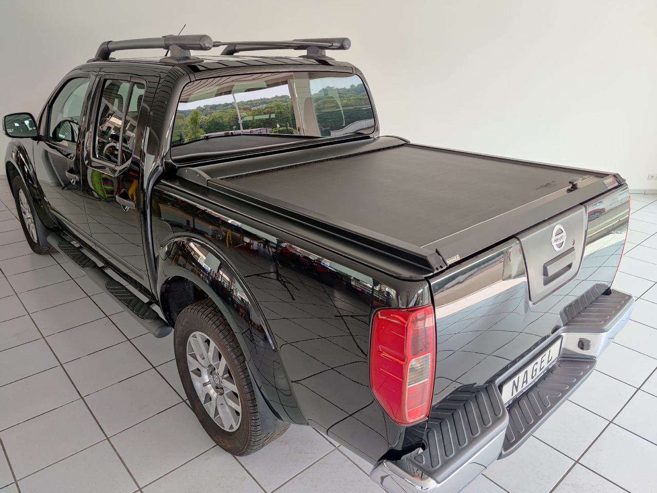 Nissan Navara Pickup (D40M)(05.2005->) Double Cab LE V6 4X4 Navi Kam Leder SHZ AHK - Pick-up: slika Nissan Navara Pickup (D40M)(05.2005->) Double Cab LE V6 4X4 Navi Kam Leder SHZ AHK - Pick-up Nissan Navara Pickup (D40M)(05.2005->) Double Cab LE V6 4X4 Navi Kam Leder SHZ AHK - Pick-up: slika Nissan Navara Pickup (D40M)(05.2005->) Double Cab LE V6 4X4 Navi Kam Leder SHZ AHK - Pick-up