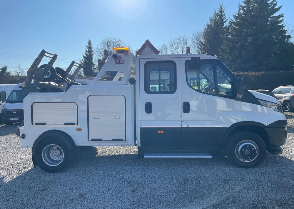 Iveco Daily 70C17 Pomoc drogowa Holownik 2017r - Kamion za vuču: slika Iveco Daily 70C17 Pomoc drogowa Holownik 2017r - Kamion za vuču Iveco Daily 70C17 Pomoc drogowa Holownik 2017r - Kamion za vuču: slika Iveco Daily 70C17 Pomoc drogowa Holownik 2017r - Kamion za vuču