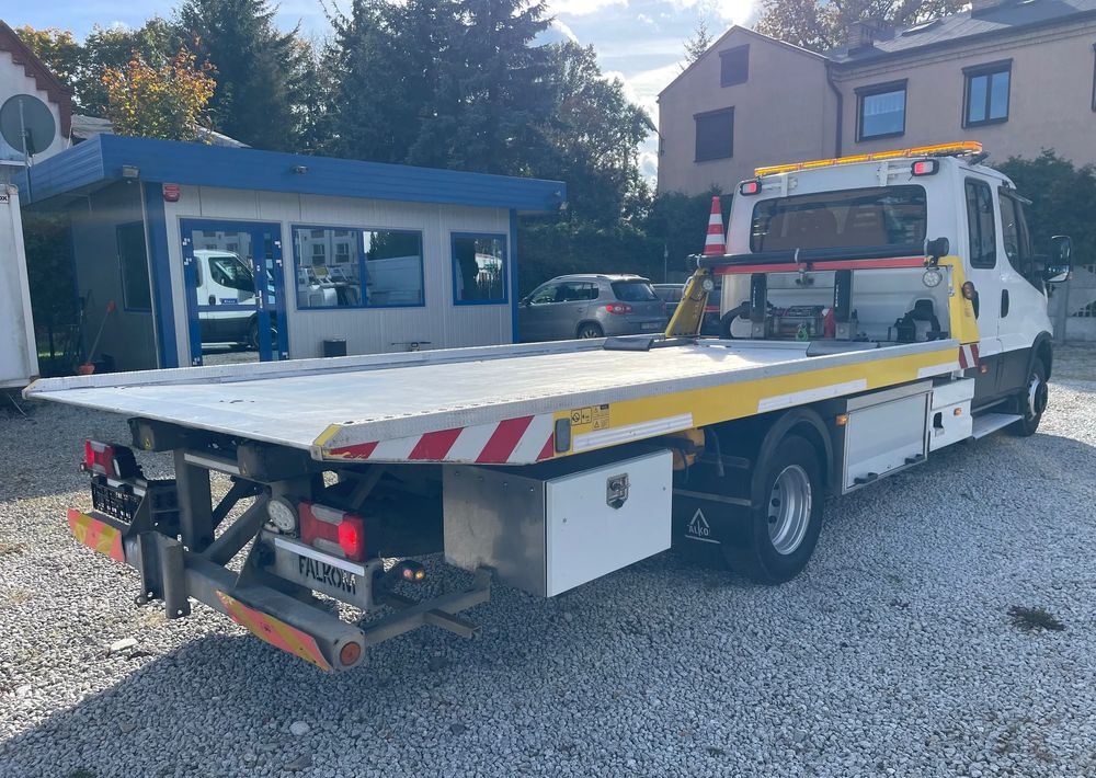 Iveco Daily 70C17 Pomoc drogowa Laweta 2016r - Kamion za vuču: slika Iveco Daily 70C17 Pomoc drogowa Laweta 2016r - Kamion za vuču Iveco Daily 70C17 Pomoc drogowa Laweta 2016r - Kamion za vuču: slika Iveco Daily 70C17 Pomoc drogowa Laweta 2016r - Kamion za vuču