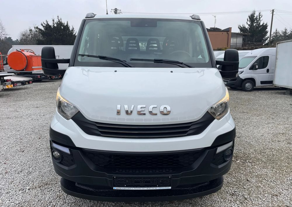 Iveco Daily 70C18 Hi-Matic Pomoc drogowa Holownik 2018r - Kamion za vuču: slika Iveco Daily 70C18 Hi-Matic Pomoc drogowa Holownik 2018r - Kamion za vuču Iveco Daily 70C18 Hi-Matic Pomoc drogowa Holownik 2018r - Kamion za vuču: slika Iveco Daily 70C18 Hi-Matic Pomoc drogowa Holownik 2018r - Kamion za vuču