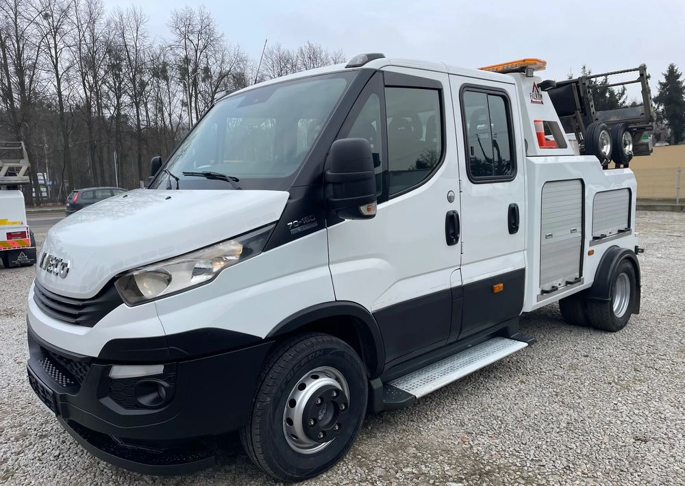 Iveco Daily 70C18 Hi-Matic Pomoc drogowa Holownik 2018r - Kamion za vuču: slika Iveco Daily 70C18 Hi-Matic Pomoc drogowa Holownik 2018r - Kamion za vuču Iveco Daily 70C18 Hi-Matic Pomoc drogowa Holownik 2018r - Kamion za vuču: slika Iveco Daily 70C18 Hi-Matic Pomoc drogowa Holownik 2018r - Kamion za vuču