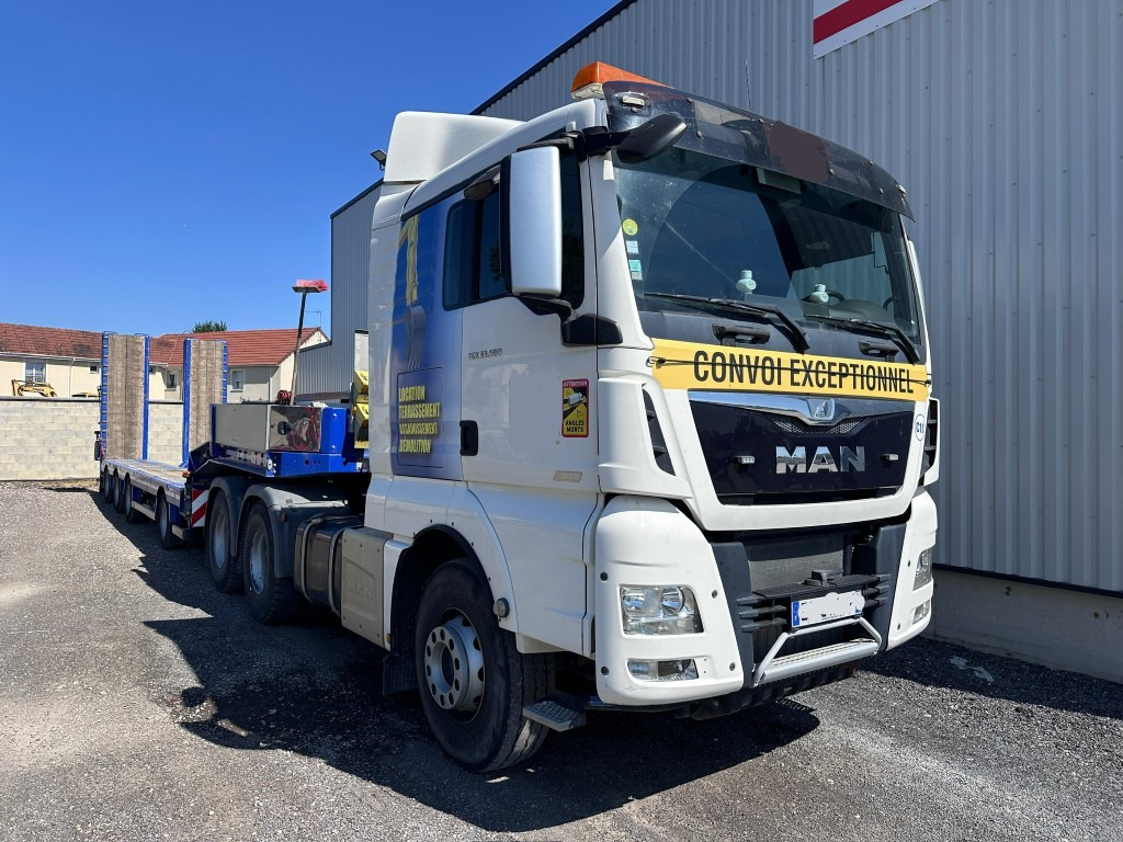 MAN TGX 33.560 - Tegljač: slika MAN TGX 33.560 - Tegljač MAN TGX 33.560 - Tegljač: slika MAN TGX 33.560 - Tegljač