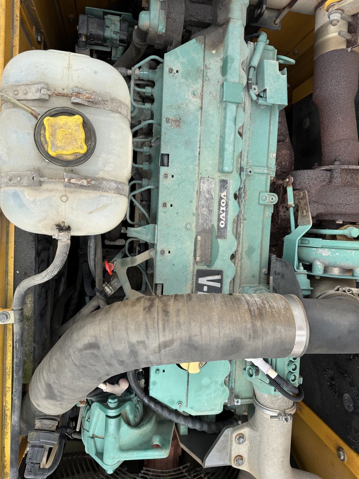 VOLVO EC 240 CNL - Bager gusjeničar: slika VOLVO EC 240 CNL - Bager gusjeničar VOLVO EC 240 CNL - Bager gusjeničar: slika VOLVO EC 240 CNL - Bager gusjeničar