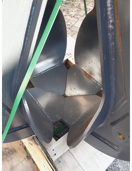 KBKC kbkc-1500 - Stroj za rukovanje otpadom: slika KBKC kbkc-1500 - Stroj za rukovanje otpadom KBKC kbkc-1500 - Stroj za rukovanje otpadom: slika KBKC kbkc-1500 - Stroj za rukovanje otpadom