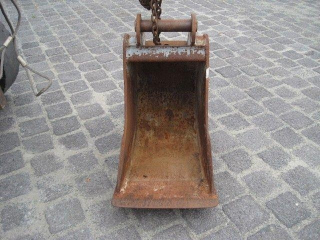 Digging bucket with Lehnhoff coupling, width: 360 - Korpa za bager: slika Digging bucket with Lehnhoff coupling, width: 360 - Korpa za bager Digging bucket with Lehnhoff coupling, width: 360 - Korpa za bager: slika Digging bucket with Lehnhoff coupling, width: 360 - Korpa za bager