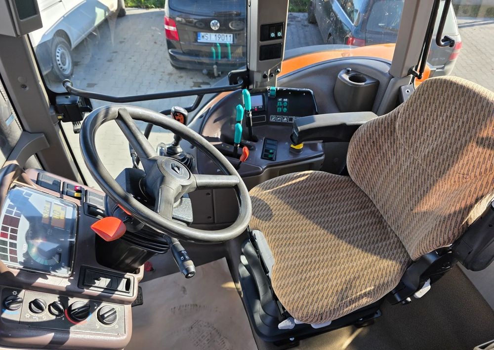 Renault Ares 616 - Traktor: slika Renault Ares 616 - Traktor Renault Ares 616 - Traktor: slika Renault Ares 616 - Traktor