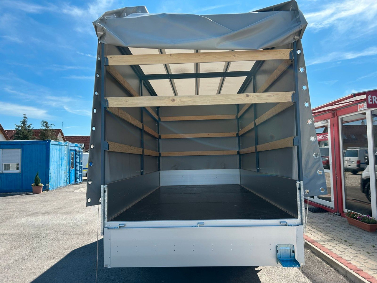 Fiat DUCATO XLWB MAXI Pritsche+Plane - Dostavno vozilo s ceradom: slika Fiat DUCATO XLWB MAXI Pritsche+Plane - Dostavno vozilo s ceradom Fiat DUCATO XLWB MAXI Pritsche+Plane - Dostavno vozilo s ceradom: slika Fiat DUCATO XLWB MAXI Pritsche+Plane - Dostavno vozilo s ceradom