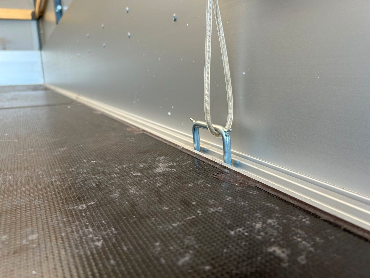 Fiat DUCATO XLWB MAXI Pritsche+Plane - Dostavno vozilo s ceradom: slika Fiat DUCATO XLWB MAXI Pritsche+Plane - Dostavno vozilo s ceradom Fiat DUCATO XLWB MAXI Pritsche+Plane - Dostavno vozilo s ceradom: slika Fiat DUCATO XLWB MAXI Pritsche+Plane - Dostavno vozilo s ceradom