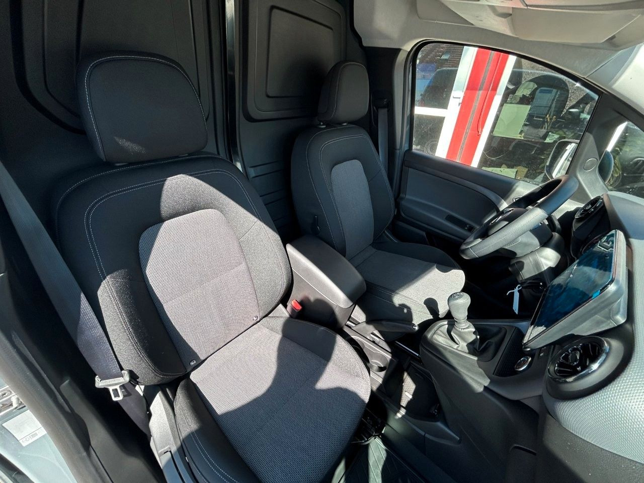 Mercedes-Benz Citan Kasten 112 CDI lang - Mali kombi: slika  Mercedes-Benz Citan Kasten 112 CDI lang - Mali kombi Mercedes-Benz Citan Kasten 112 CDI lang - Mali kombi: slika  Mercedes-Benz Citan Kasten 112 CDI lang - Mali kombi