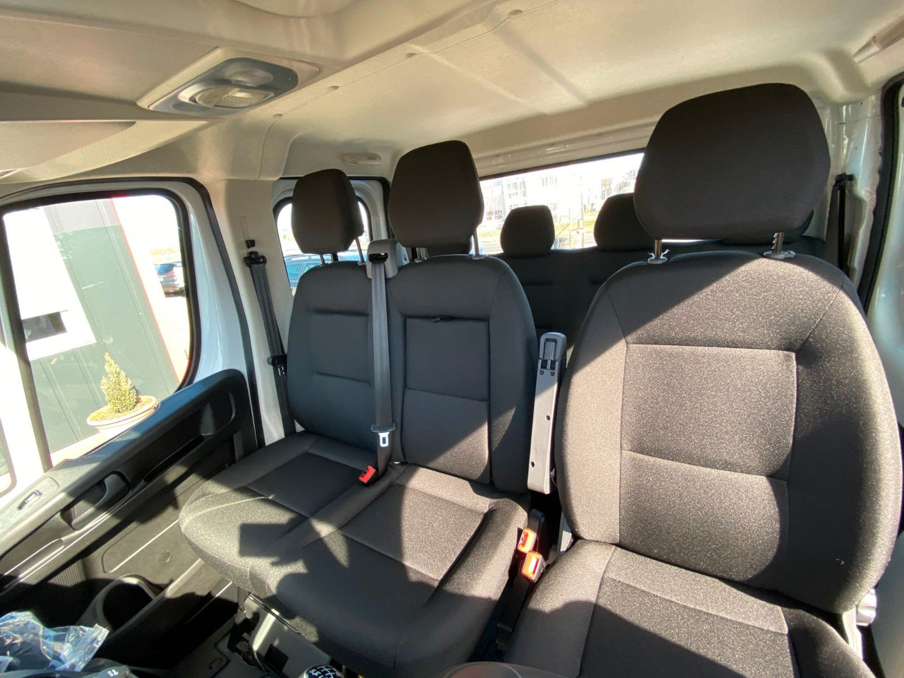 Peugeot BOXER CHDC L4 HEAVY PRITSCHE - Dostavno vozilo s ravnom platformom, Dostavno vozilo s dvostrukom kabinom: slika  Peugeot BOXER CHDC L4 HEAVY PRITSCHE - Dostavno vozilo s ravnom platformom, Dostavno vozilo s dvostrukom kabinom Peugeot BOXER CHDC L4 HEAVY PRITSCHE - Dostavno vozilo s ravnom platformom, Dostavno vozilo s dvostrukom kabinom: slika  Peugeot BOXER CHDC L4 HEAVY PRITSCHE - Dostavno vozilo s ravnom platformom, Dostavno vozilo s dvostrukom kabinom