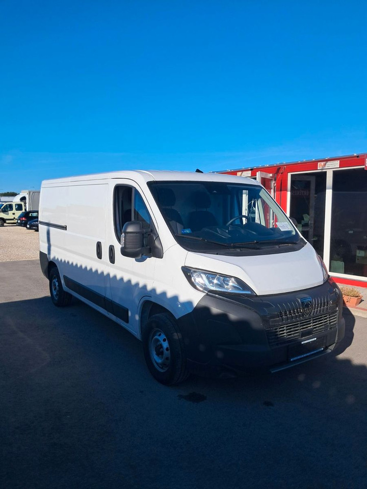 Dostavno vozilo hladnjača Peugeot Boxer: slika Dostavno vozilo hladnjača Peugeot Boxer Dostavno vozilo hladnjača Peugeot Boxer: slika Dostavno vozilo hladnjača Peugeot Boxer