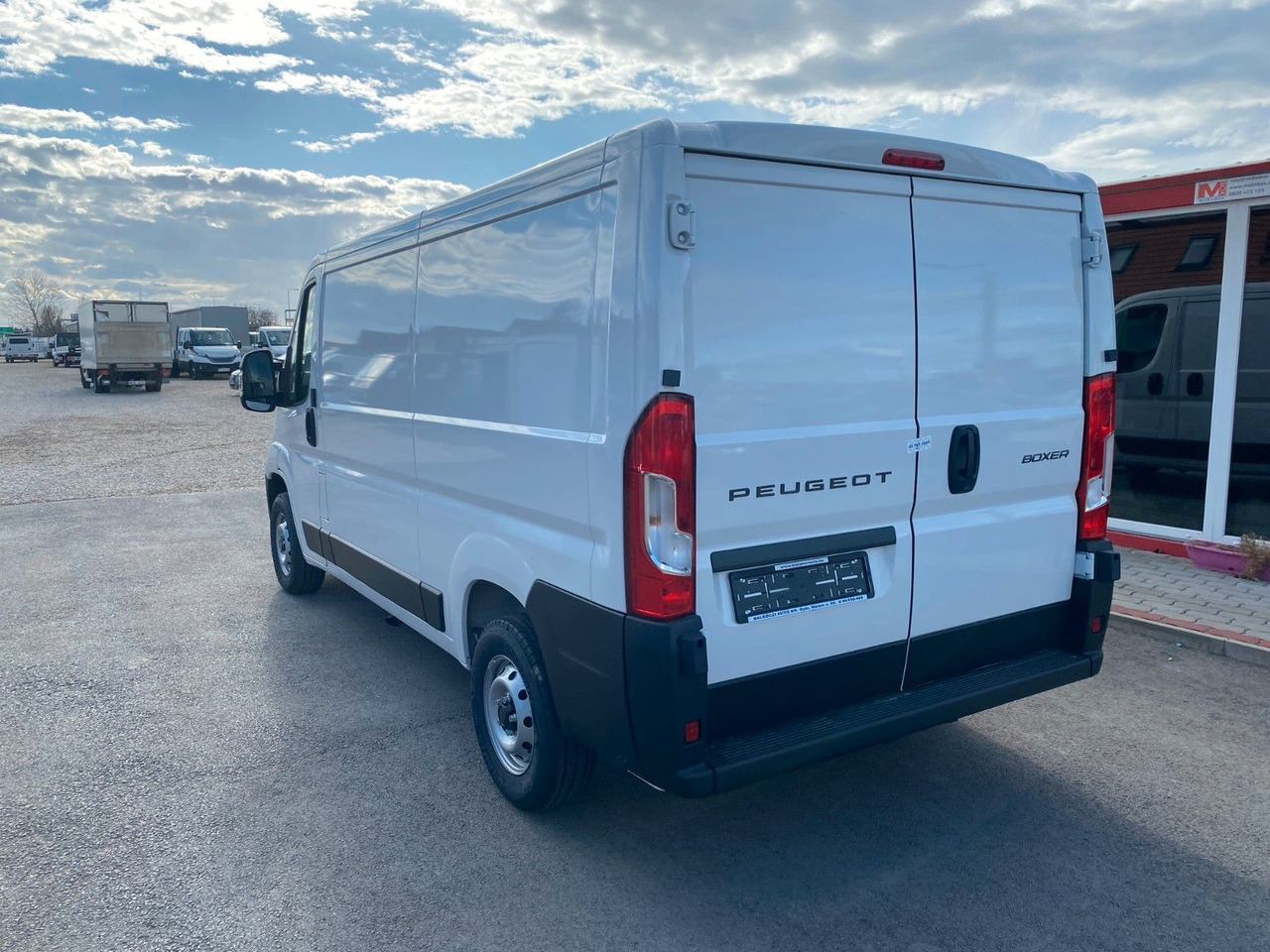 Peugeot Boxer - Mali kombi: slika Peugeot Boxer - Mali kombi Peugeot Boxer - Mali kombi: slika Peugeot Boxer - Mali kombi