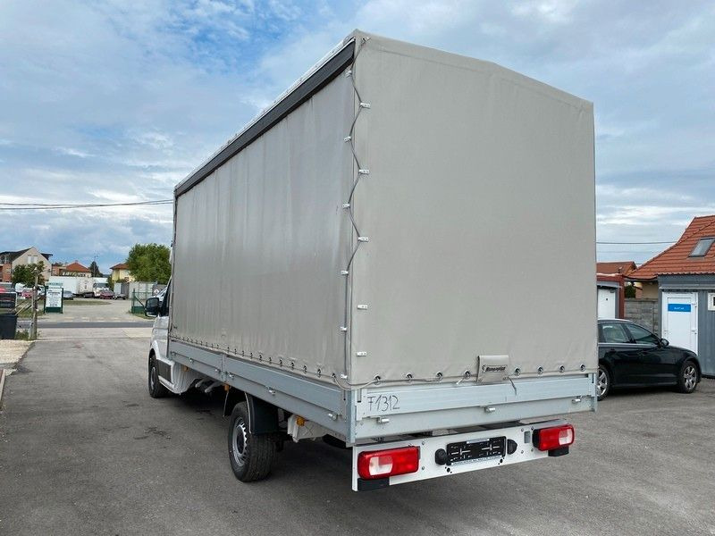 Volkswagen Crafter - Dostavno vozilo s ravnom platformom: slika Volkswagen Crafter - Dostavno vozilo s ravnom platformom Volkswagen Crafter - Dostavno vozilo s ravnom platformom: slika Volkswagen Crafter - Dostavno vozilo s ravnom platformom