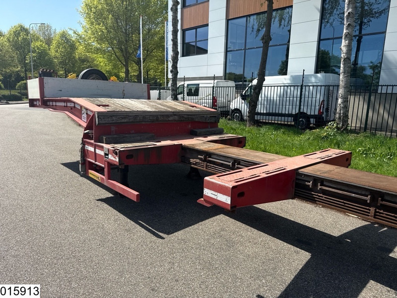 Faymonville multi max 85.000 KG, Steering axle - Poluprikolica s niskim utovarivačem: slika Faymonville multi max 85.000 KG, Steering axle - Poluprikolica s niskim utovarivačem Faymonville multi max 85.000 KG, Steering axle - Poluprikolica s niskim utovarivačem: slika Faymonville multi max 85.000 KG, Steering axle - Poluprikolica s niskim utovarivačem