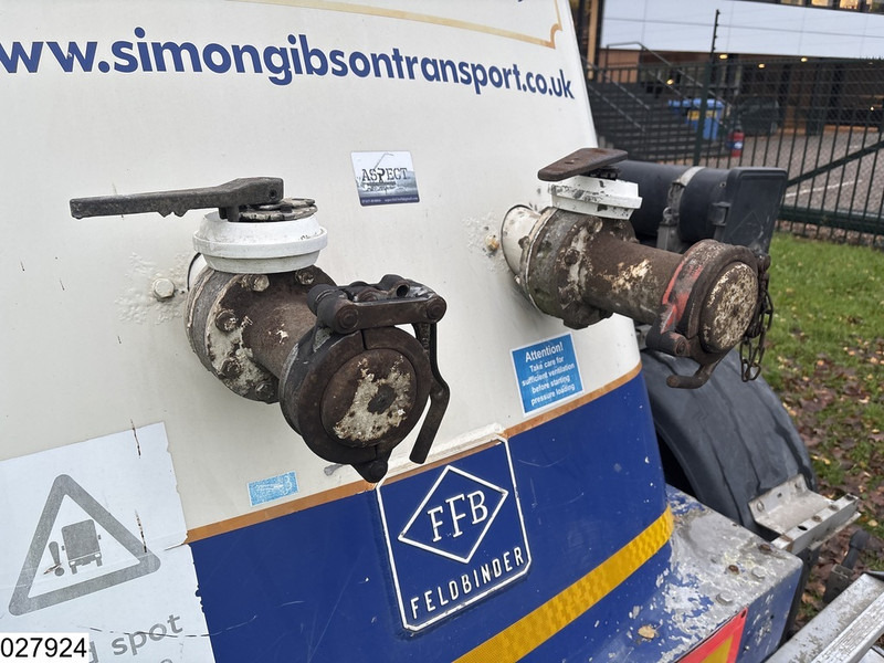 Poluprikolica cisterna Feldbinder Silo 40.000 Liter: slika Poluprikolica cisterna Feldbinder Silo 40.000 Liter