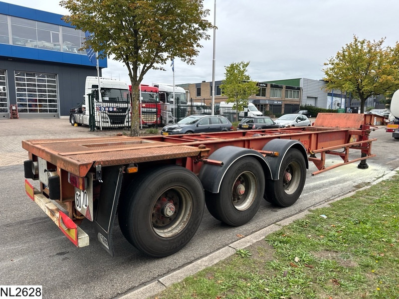 Fruehauf Chassis 20 ft, ADR - Transporter kontejnera/ Poluprikolica s izmjenjivim sanducima: slika Fruehauf Chassis 20 ft, ADR - Transporter kontejnera/ Poluprikolica s izmjenjivim sanducima Fruehauf Chassis 20 ft, ADR - Transporter kontejnera/ Poluprikolica s izmjenjivim sanducima: slika Fruehauf Chassis 20 ft, ADR - Transporter kontejnera/ Poluprikolica s izmjenjivim sanducima