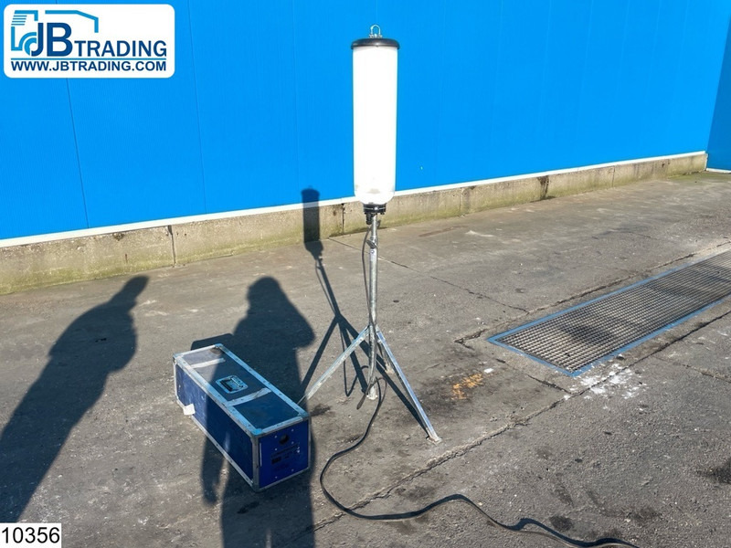 ELC Lumaphore LED, IP65, transport case - Građevinski strojevi: slika ELC Lumaphore LED, IP65, transport case - Građevinski strojevi ELC Lumaphore LED, IP65, transport case - Građevinski strojevi: slika ELC Lumaphore LED, IP65, transport case - Građevinski strojevi
