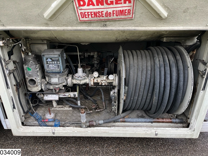 Guhur Gas 49300 liter, LPG GPL Butane gas, 1 Comp - Poluprikolica cisterna: slika Guhur Gas 49300 liter, LPG GPL Butane gas, 1 Comp - Poluprikolica cisterna Guhur Gas 49300 liter, LPG GPL Butane gas, 1 Comp - Poluprikolica cisterna: slika Guhur Gas 49300 liter, LPG GPL Butane gas, 1 Comp - Poluprikolica cisterna