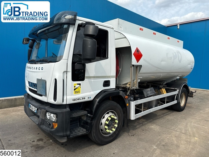 Iveco Eurocargo 190EL28 EURO 5, FUEL, 13390 liter, 4 Comp, Magyar - Kamion cisterna: slika Iveco Eurocargo 190EL28 EURO 5, FUEL, 13390 liter, 4 Comp, Magyar - Kamion cisterna Iveco Eurocargo 190EL28 EURO 5, FUEL, 13390 liter, 4 Comp, Magyar - Kamion cisterna: slika Iveco Eurocargo 190EL28 EURO 5, FUEL, 13390 liter, 4 Comp, Magyar - Kamion cisterna