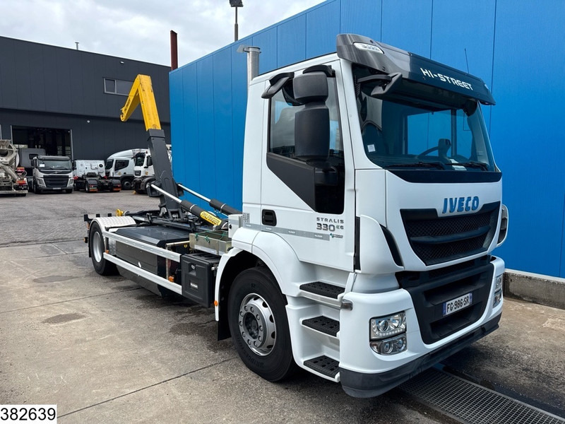 Iveco Stralis 330 CNG Unused, EURO 6, Retarder, Palfinger - Kamion s kukastom dizalicom: slika Iveco Stralis 330 CNG Unused, EURO 6, Retarder, Palfinger - Kamion s kukastom dizalicom Iveco Stralis 330 CNG Unused, EURO 6, Retarder, Palfinger - Kamion s kukastom dizalicom: slika Iveco Stralis 330 CNG Unused, EURO 6, Retarder, Palfinger - Kamion s kukastom dizalicom