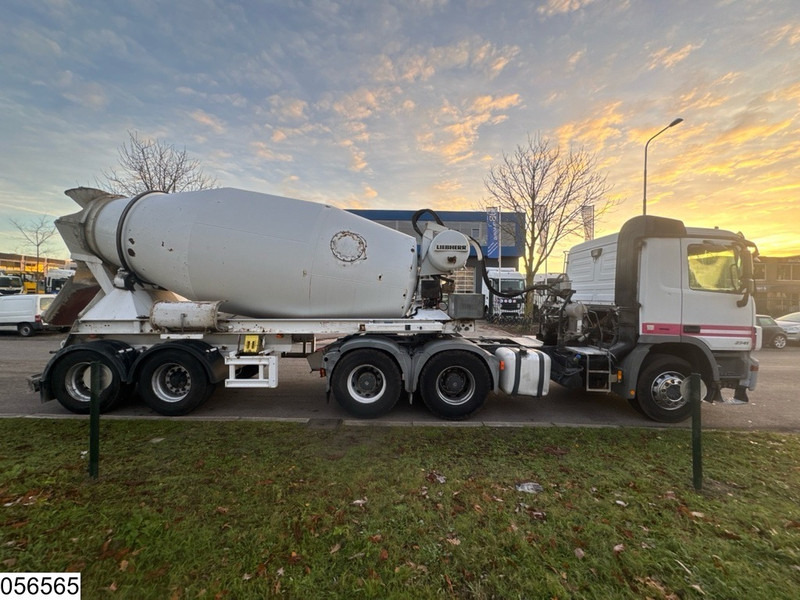 Poluprikolica mikser Liebherr Betonmixer 6x4, EURO 5, 10m3: slika Poluprikolica mikser Liebherr Betonmixer 6x4, EURO 5, 10m3 Poluprikolica mikser Liebherr Betonmixer 6x4, EURO 5, 10m3: slika Poluprikolica mikser Liebherr Betonmixer 6x4, EURO 5, 10m3