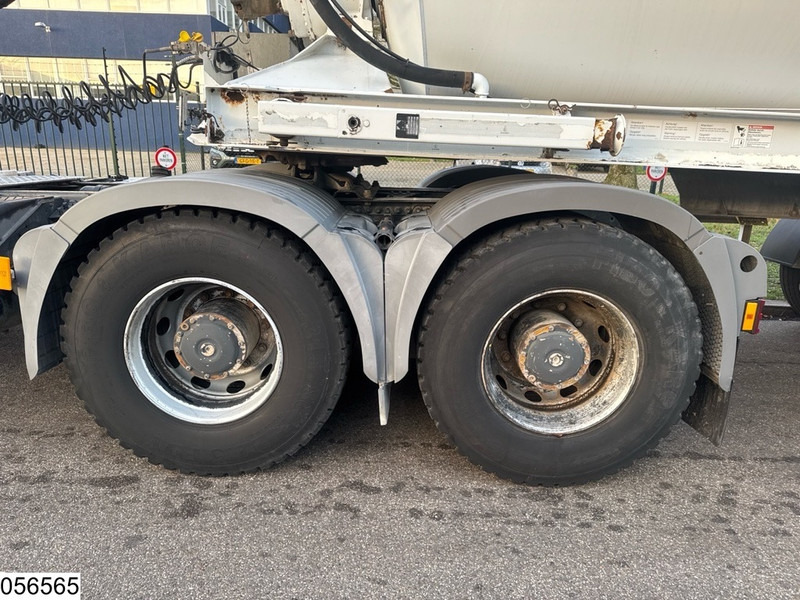 Poluprikolica mikser Liebherr Betonmixer 6x4, EURO 5, 10m3: slika Poluprikolica mikser Liebherr Betonmixer 6x4, EURO 5, 10m3 Poluprikolica mikser Liebherr Betonmixer 6x4, EURO 5, 10m3: slika Poluprikolica mikser Liebherr Betonmixer 6x4, EURO 5, 10m3