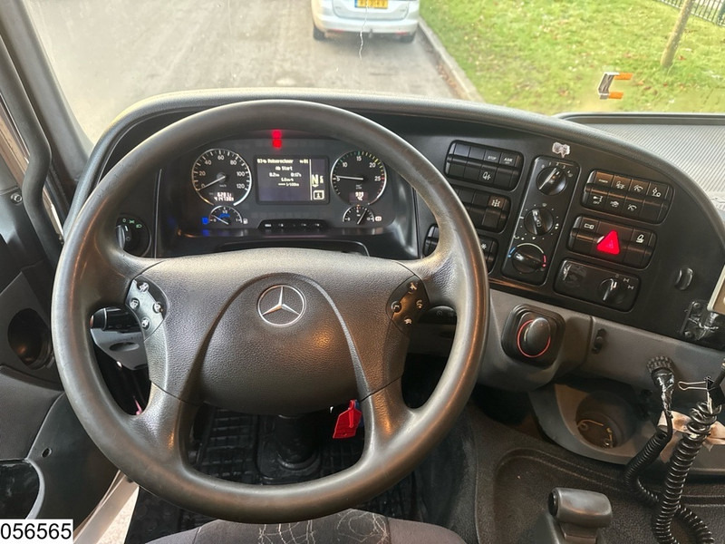 Poluprikolica mikser Liebherr Betonmixer 6x4, EURO 5, 10m3: slika Poluprikolica mikser Liebherr Betonmixer 6x4, EURO 5, 10m3 Poluprikolica mikser Liebherr Betonmixer 6x4, EURO 5, 10m3: slika Poluprikolica mikser Liebherr Betonmixer 6x4, EURO 5, 10m3