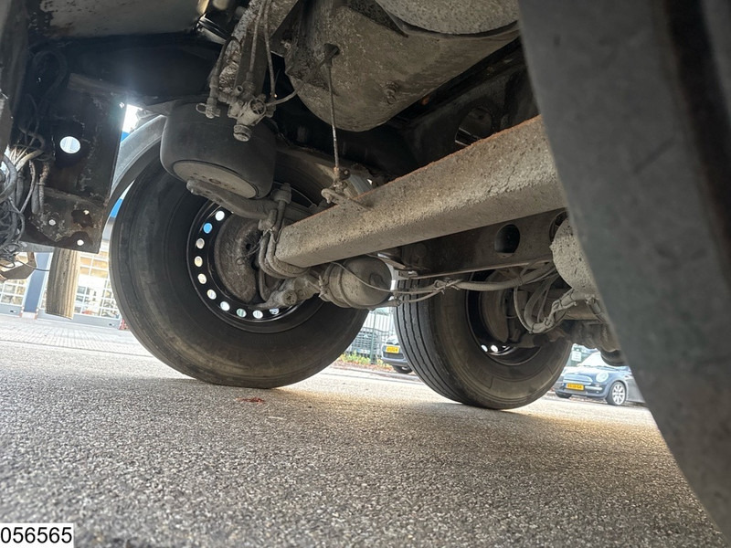 Poluprikolica mikser Liebherr Betonmixer 6x4, EURO 5, 10m3: slika Poluprikolica mikser Liebherr Betonmixer 6x4, EURO 5, 10m3 Poluprikolica mikser Liebherr Betonmixer 6x4, EURO 5, 10m3: slika Poluprikolica mikser Liebherr Betonmixer 6x4, EURO 5, 10m3