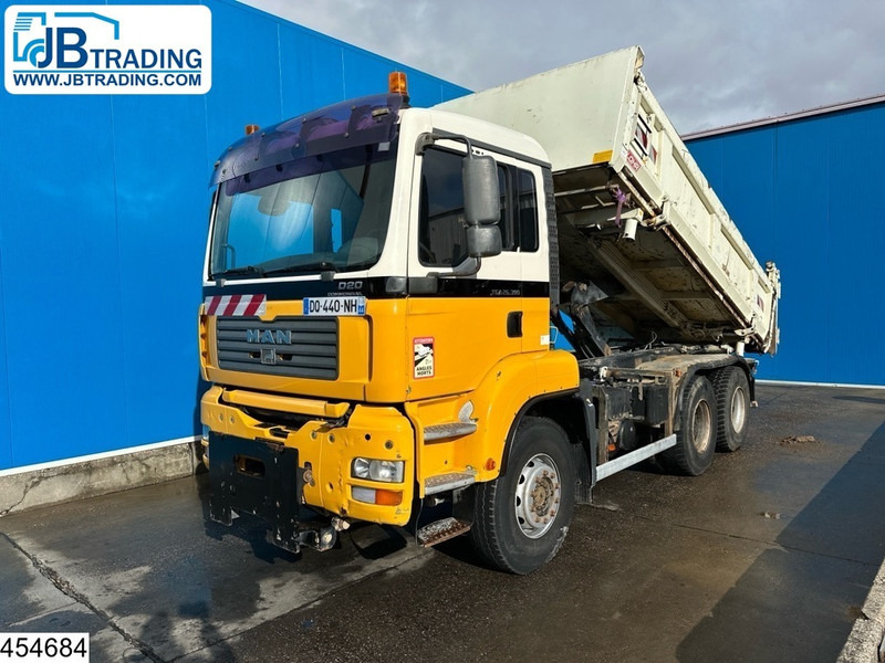 MAN TGA 26 390 6x4, Manual, Steel suspension - Kiper: slika MAN TGA 26 390 6x4, Manual, Steel suspension - Kiper MAN TGA 26 390 6x4, Manual, Steel suspension - Kiper: slika MAN TGA 26 390 6x4, Manual, Steel suspension - Kiper