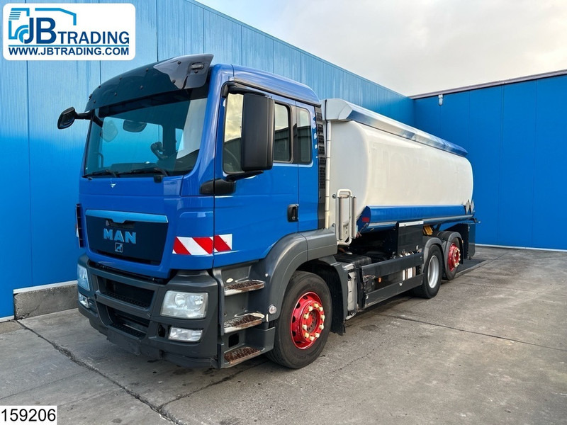 MAN TGS 26 320 6X2, EURO 5, ADR, 18.950 Liter, 4 COMP - Kamion cisterna: slika MAN TGS 26 320 6X2, EURO 5, ADR, 18.950 Liter, 4 COMP - Kamion cisterna MAN TGS 26 320 6X2, EURO 5, ADR, 18.950 Liter, 4 COMP - Kamion cisterna: slika MAN TGS 26 320 6X2, EURO 5, ADR, 18.950 Liter, 4 COMP - Kamion cisterna