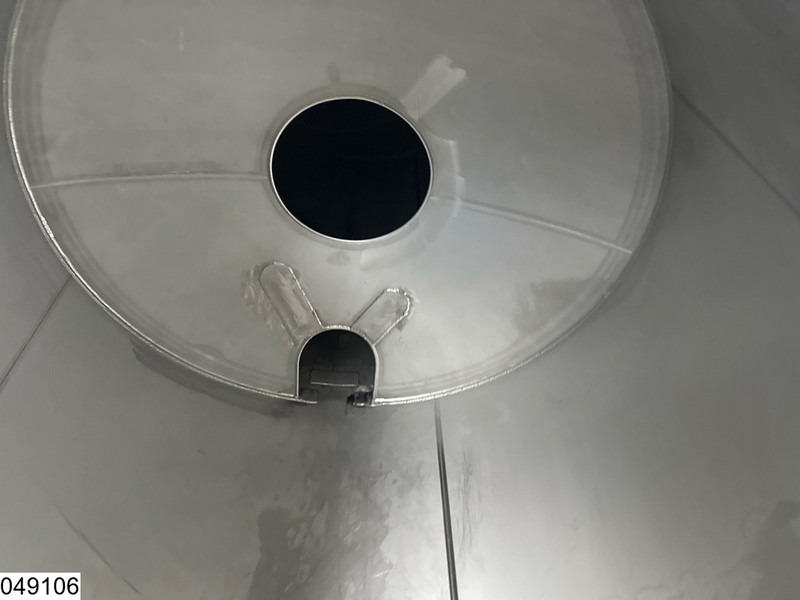 Magyar Food 26000 liter, 1 Comp - Poluprikolica cisterna: slika Magyar Food 26000 liter, 1 Comp - Poluprikolica cisterna Magyar Food 26000 liter, 1 Comp - Poluprikolica cisterna: slika Magyar Food 26000 liter, 1 Comp - Poluprikolica cisterna