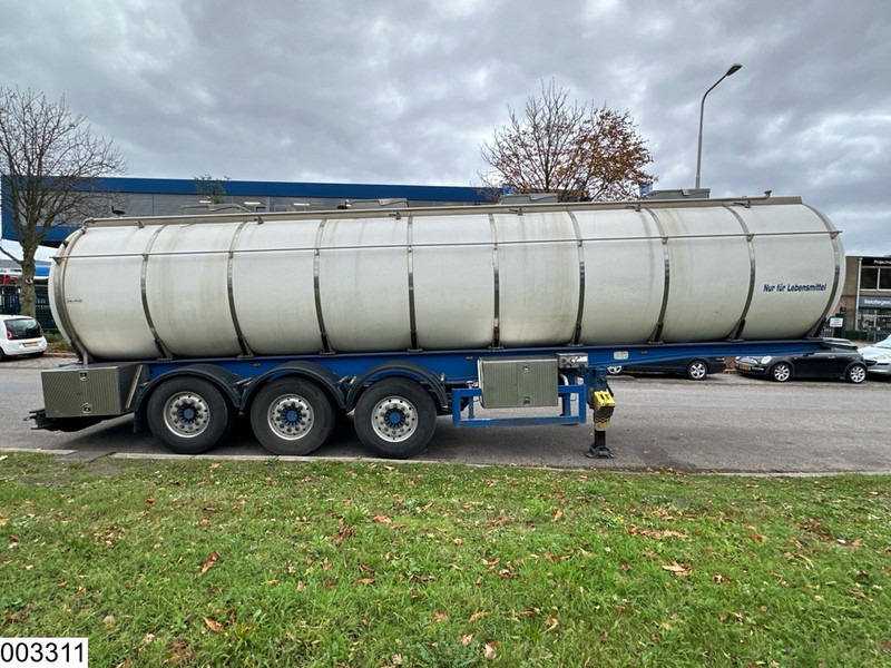 Poluprikolica cisterna Menci Chemie 4 Comp, 31.000 ltr: slika Poluprikolica cisterna Menci Chemie 4 Comp, 31.000 ltr Poluprikolica cisterna Menci Chemie 4 Comp, 31.000 ltr: slika Poluprikolica cisterna Menci Chemie 4 Comp, 31.000 ltr