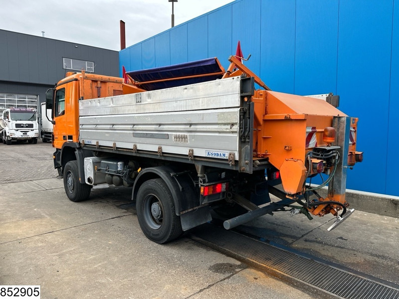 Mercedes-Benz Actros 1832 4X4, Grit spreader, Snow plough, Tipper - Kiper: slika Mercedes-Benz Actros 1832 4X4, Grit spreader, Snow plough, Tipper - Kiper Mercedes-Benz Actros 1832 4X4, Grit spreader, Snow plough, Tipper - Kiper: slika Mercedes-Benz Actros 1832 4X4, Grit spreader, Snow plough, Tipper - Kiper