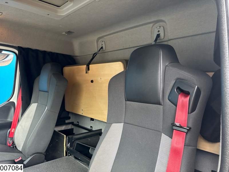 Renault D 13 250 EURO 6, ADR - Transporter kontejnera/ Kamion s izmjenjivim sanducima: slika Renault D 13 250 EURO 6, ADR - Transporter kontejnera/ Kamion s izmjenjivim sanducima Renault D 13 250 EURO 6, ADR - Transporter kontejnera/ Kamion s izmjenjivim sanducima: slika Renault D 13 250 EURO 6, ADR - Transporter kontejnera/ Kamion s izmjenjivim sanducima