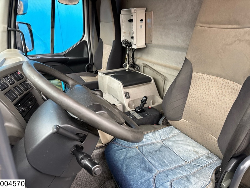 Kamion cisterna Renault Premium 320 Dxi FUEL, Retarder, 13.000 Liter, 4 Comp.: slika Kamion cisterna Renault Premium 320 Dxi FUEL, Retarder, 13.000 Liter, 4 Comp. Kamion cisterna Renault Premium 320 Dxi FUEL, Retarder, 13.000 Liter, 4 Comp.: slika Kamion cisterna Renault Premium 320 Dxi FUEL, Retarder, 13.000 Liter, 4 Comp.