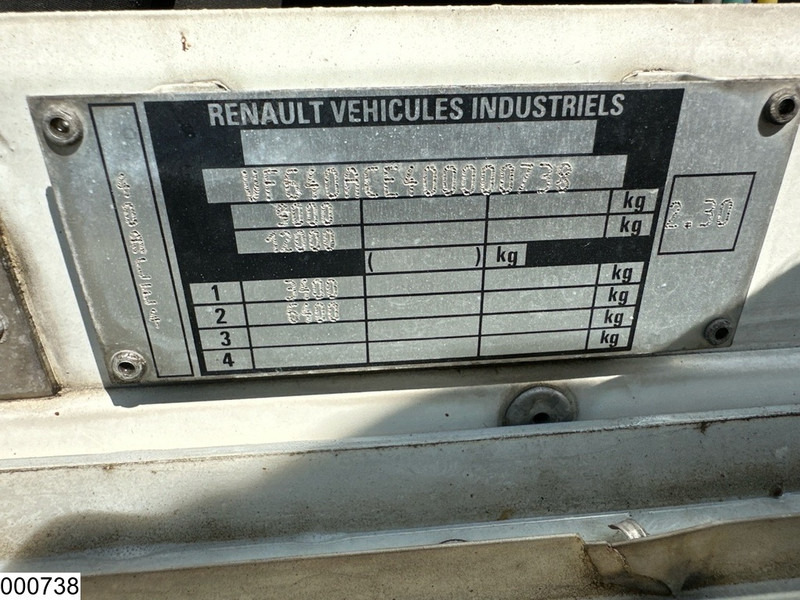 Renault S 150 Manual, Steel suspension, PTO, 4645 liter - Kamion cisterna: slika Renault S 150 Manual, Steel suspension, PTO, 4645 liter - Kamion cisterna Renault S 150 Manual, Steel suspension, PTO, 4645 liter - Kamion cisterna: slika Renault S 150 Manual, Steel suspension, PTO, 4645 liter - Kamion cisterna