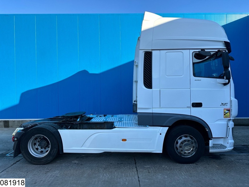 Tegljač DAF XF 440 SSC, EURO 6, Standairco: slika Tegljač DAF XF 440 SSC, EURO 6, Standairco