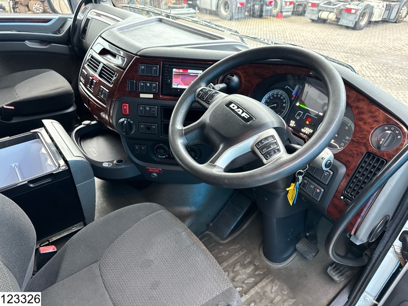 DAF XF 460 6x2,EURO 6, RHD, PTO, ACC - Tegljač: slika DAF XF 460 6x2,EURO 6, RHD, PTO, ACC - Tegljač DAF XF 460 6x2,EURO 6, RHD, PTO, ACC - Tegljač: slika DAF XF 460 6x2,EURO 6, RHD, PTO, ACC - Tegljač