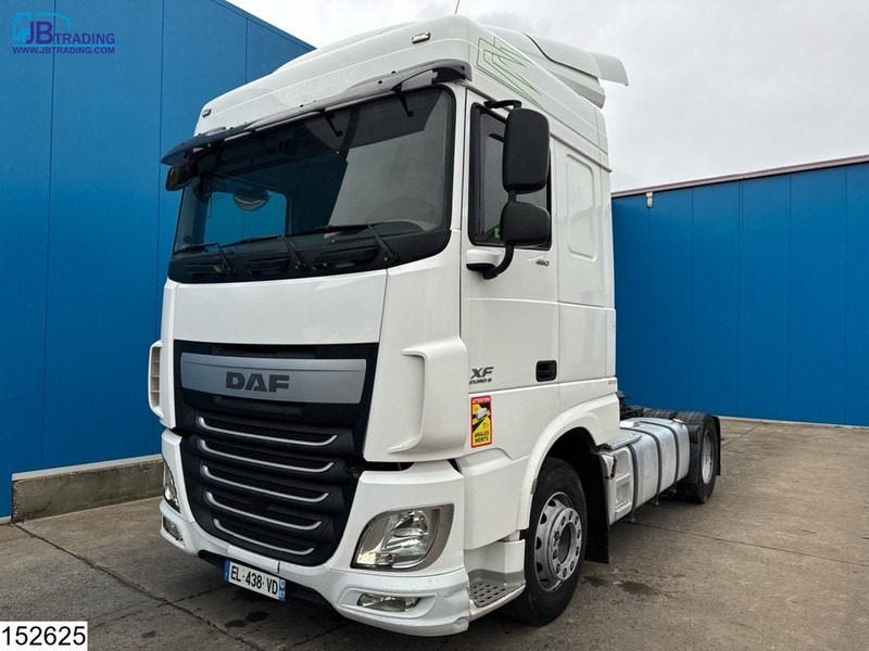 Tegljač DAF XF 460 EURO 6, Retarder, Standairco: slika Tegljač DAF XF 460 EURO 6, Retarder, Standairco