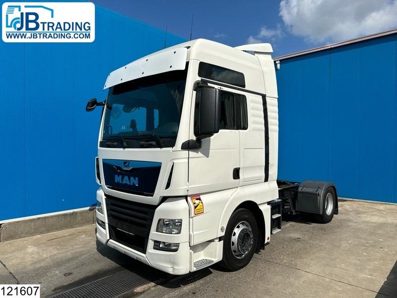 MAN TGX 18 460 EURO 6 - Tegljač: slika MAN TGX 18 460 EURO 6 - Tegljač MAN TGX 18 460 EURO 6 - Tegljač: slika MAN TGX 18 460 EURO 6 - Tegljač